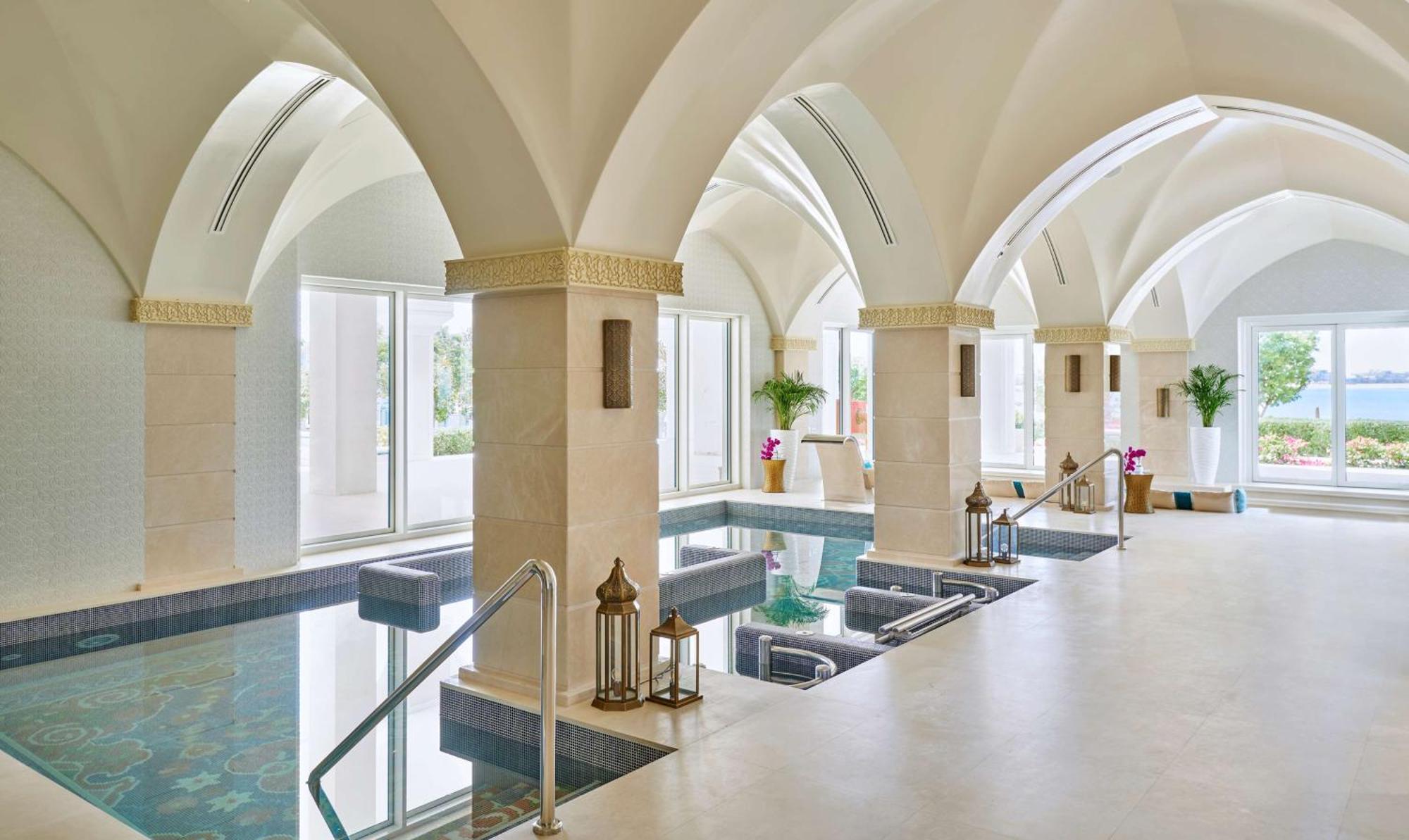 Hilton Salwa Beach Resort And Villas Abu Samra Exterior foto Spa at The Westin